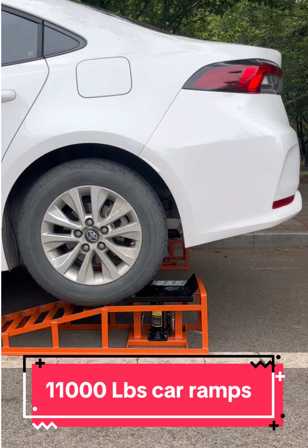 Hydraulic car ramps, up to 11000 Lbs with non slippery wheel platforms #ramp #mechanic #tools #blackfriday #dealsforyoudays
