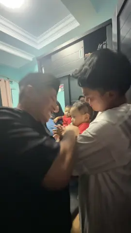 Masyallah bikin iri sesunggungnya🥹 Mpok amalan apa yang kamu perbuat selama hidup?  Sampe orang ribuan memenuhin rumah kamu buat ngajiin kmu  kirim doa, banyak sekali bantuan bantuan yang datang buat mpok🥹  Jadi pengingat buat kita yang masih berikan kesempatan hidup sama Allah untuk terus berbuat baik terhadap sesama 🥹  Bahagia disana ya mpok 🥹