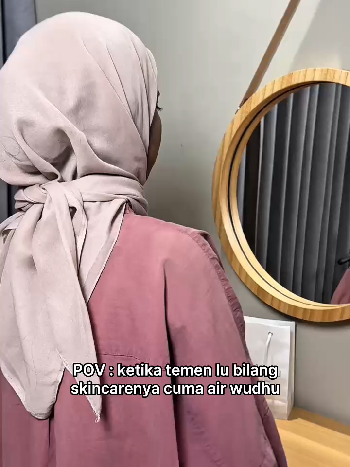 Tampol aja gak sih kalau ada yang ngomong skincarenya cuman air wudhu😋 #genzlife #genz #contentcreator #digitalmarketing #mirukakuskincare