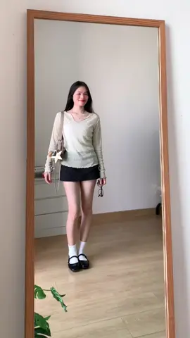 áo có nhiều màu xinh lưm 🍁☁️☁️ #foryou #autumnvibes #goclamdep #reviewlamdep #mixmatchoutfit 