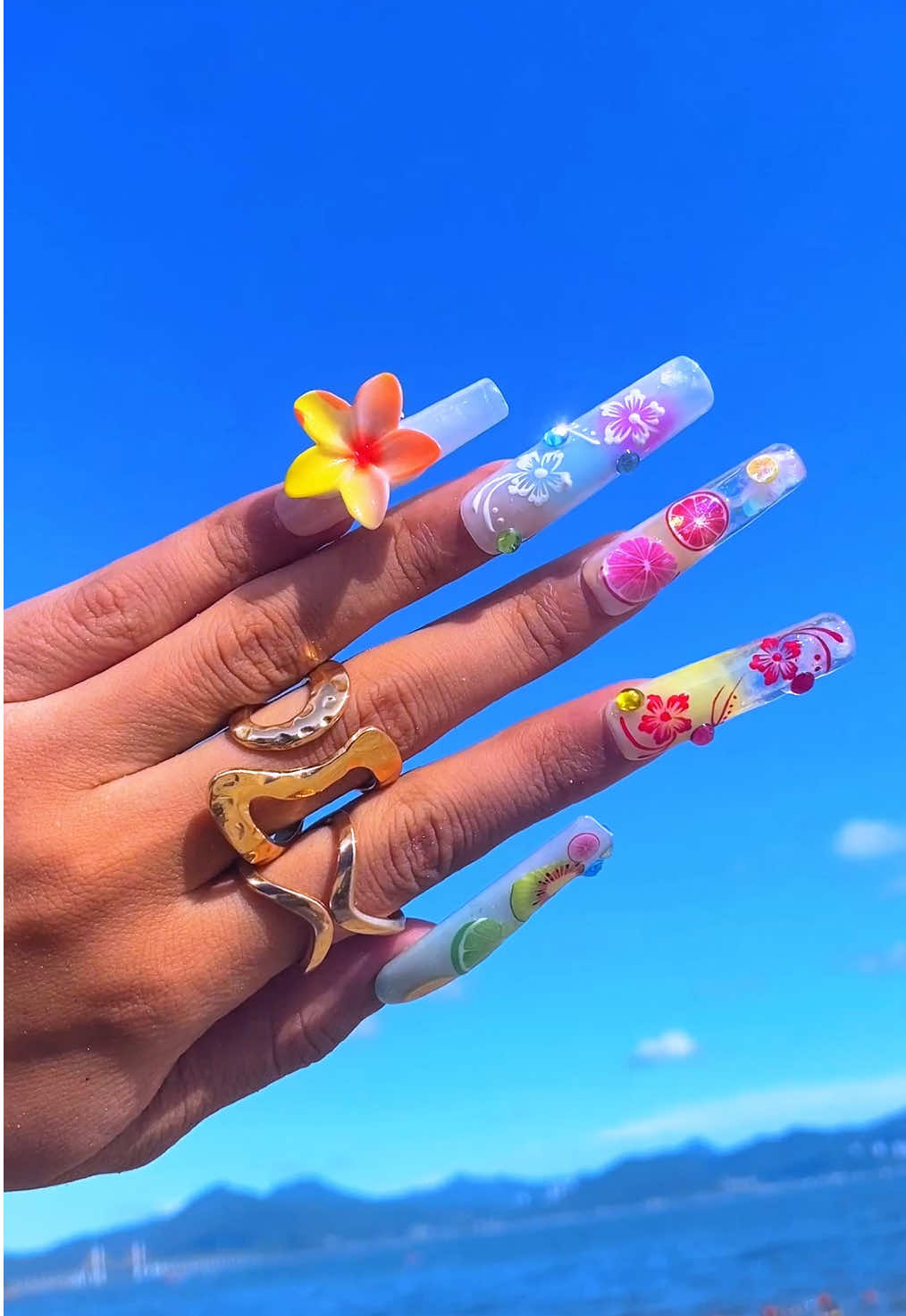 Quick#fyp #pressonnails #solonails #viral #nailtok 