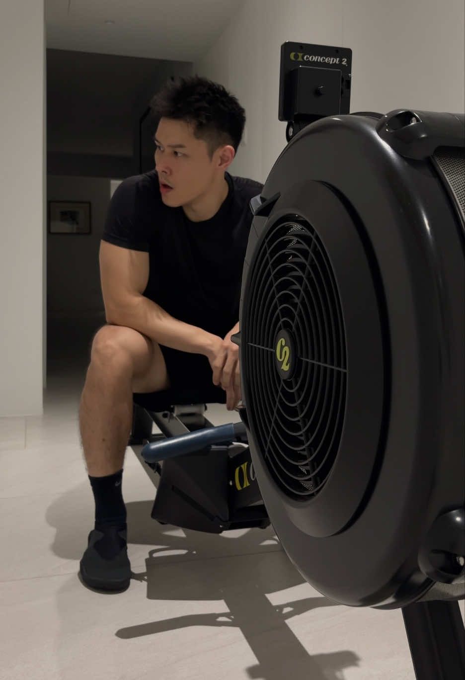 Hi, I’m back? 👀 #Fitness #rowing #concept2  #hyrox #hyroxtraining 