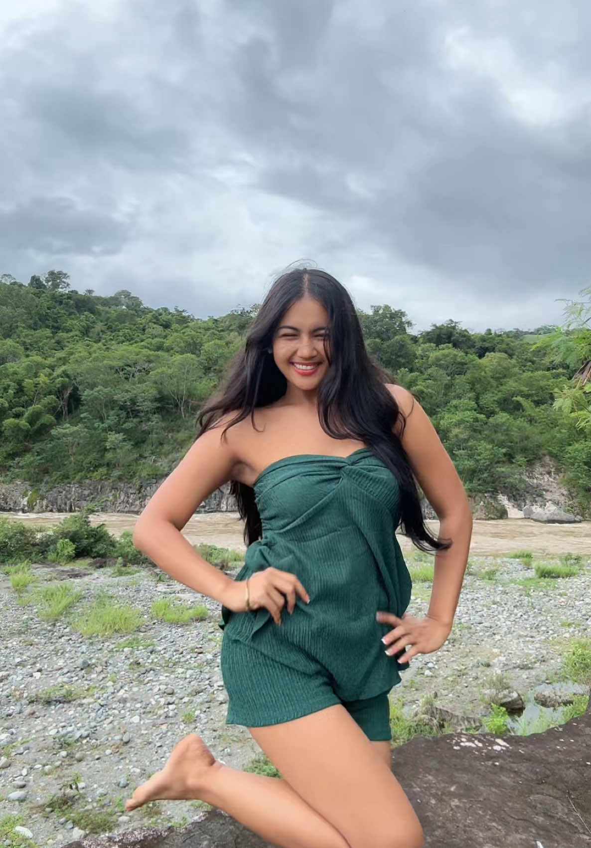 Panigurado, kastoy man kulay karayanen. 🏞️🍃⛈️