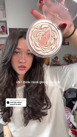 Replying to @girl529_  hmmm a blinding highlight doesn’t fit well with natural makeup looks imo. it also functions as a glowy blush depending on if you mix it in the middle. to each their own, but at least we can’t say it’s giving highlighter blindness 🤭🫶 #makeup 