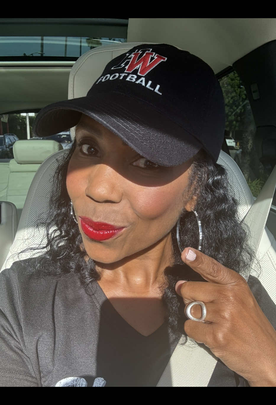 Good Day Everyone! YOU BE THE JUDGE!!!👩🏾‍⚖️ Are high school athletes too old for snack bags?  #SportsCourt #MomCourt #judgelaurenlake 