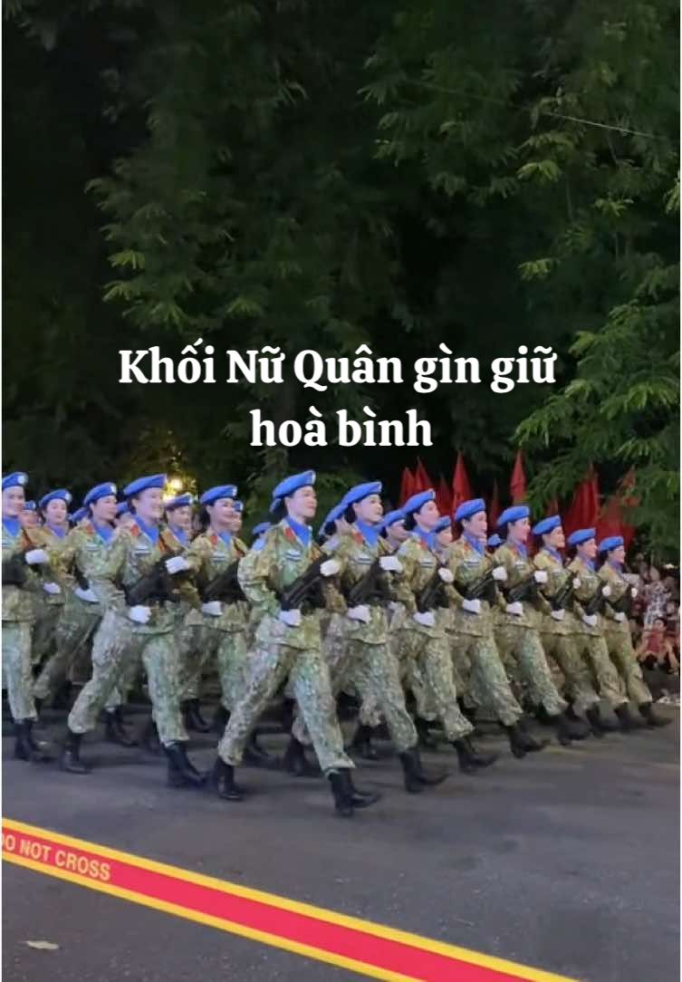 Khối Nữ Quân nhân tham gia Lực lượng gìn giữ hòa bình Liên Hợp Quốc của Việt Nam.  Xinh quá xinh quá 😍😍 Tổng hợp luyện A80 #quockhanhVietNam #duyetbinh #HaNoi #FYP #Xuhuong #TikTokVN #LeTongDuyet #a80 
