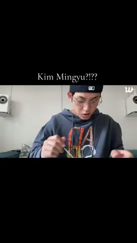 HE KNEW EXACTLY WHAT HE WAS DOING 😭😩  #mingyu #seventeen #kimmingyu #fyp #kpop #kpopfyp #carat #weverse #live 