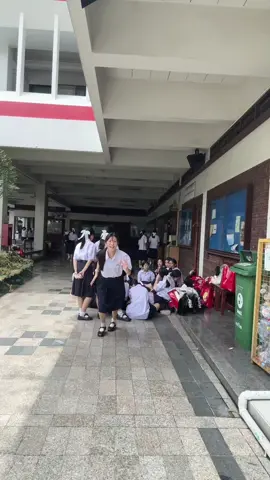 ข้างหลังวุ่นวายจังคะ
