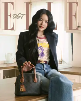 #ELLEDigitalCover สิงหาคมนี้พบกับ มาเบล สุชาดา ศิลปินสาวสุดฮอตจากวง PiXXiE @PiXXiE บนหน้าปกดิจิทัล ประจำเดือนสิงหาคม พร้อมร่วมถ่ายทอดสไตล์ผู้หญิงของ CELINE ที่เรียบง่ายแต่เปี่ยมด้วยความเท่ที่ลงตัว ผ่านคอลเล็กชั่น Fall 2025 พร้อมกระเป๋า Teen Honorine ดีไซน์คลาสสิกลวดลายแคนวาสทรียงฟ์ที่เข้ามาคอมพลีตลุคสาวปารีเซียงได้อย่างสมบูรณ์แบบ ติดตามชมภาพแฟชั่นเซ็ตของมาเบล PiXXiE และ CELINE ได้ทุกแพลตฟอร์มออนไลน์ของแอลเร็วๆ นี้ #ELLEThailand  #CELINE #Mabelz_PiXXiE 