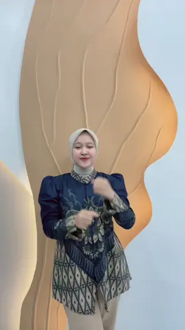 Rekomendasi batik warna navy nih say🥰🛍️💙#promoseruweekend #promomerdeka #batikcouple #fypシ゚viral 
