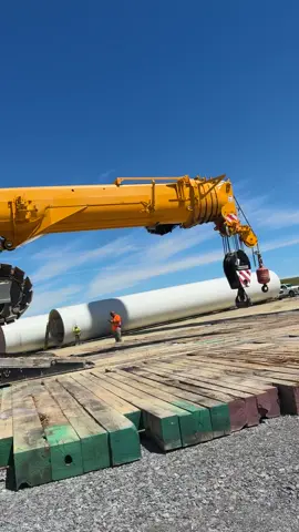 #cranetok #craneoperator #cranelife #bluecollar #liebherrcranes 