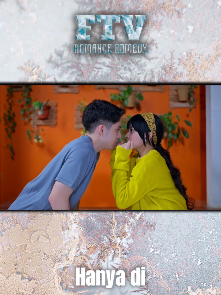 KAPTEN 35 SANG PENCURI HATI!! Celine gemuk kini berubah jadi cantik karena cinta🍒 AUREL IRI DENGAN PERUBAHAN CELINE!! Karena perhatian Clint cowok yang dia sukai menjadi tertuju pada Celine🫣 AUREL MENCOBA MENYAKITI CELINE!! Untung ada pangeran berkuda putih yaitu Zaheer yang siap menjaganya🥰 ZAHEER TERNYATA DIAM-DIAM SUKA PADA CELINE!! Apapun akan dia lakukan untuk melindungi wanitanya🫶 Apakah cinta Zaheer pada Celine akan berlabuh? Saksikan FTV SCTV 35Xtraordinary 'Kapten Nomor 35 Cinta Nomor Satu Untuk Semua' Sabtu, 23 Agustus 2025 Pukul 10.00 WIB hanya di @sctv 👌 #SCTV #Sinemart #SCTVSpesial #HUTSCTV35 #SCTV35Xtraordinary 