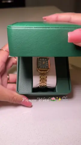 !El gran detalle de cuarzo verde fue la razón por la que lo escogí! Lo ame demasiado #watchesformen #watch #goldwatches #affordable #tiktokshopfinds 