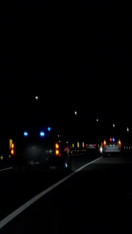 ‘A tactical convoy is the coordinated movement of two or more vehicles over a prescribed route in support of a specific mission under the control of a single commander.’ #gipol #patwal #whelen #convoy #vip 