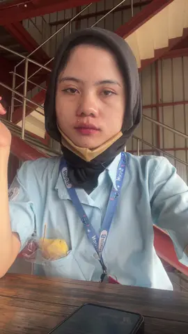 Otakku diam tapi mulutku sibuk