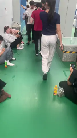 Chưa đi ăn đã thấy no rồi 