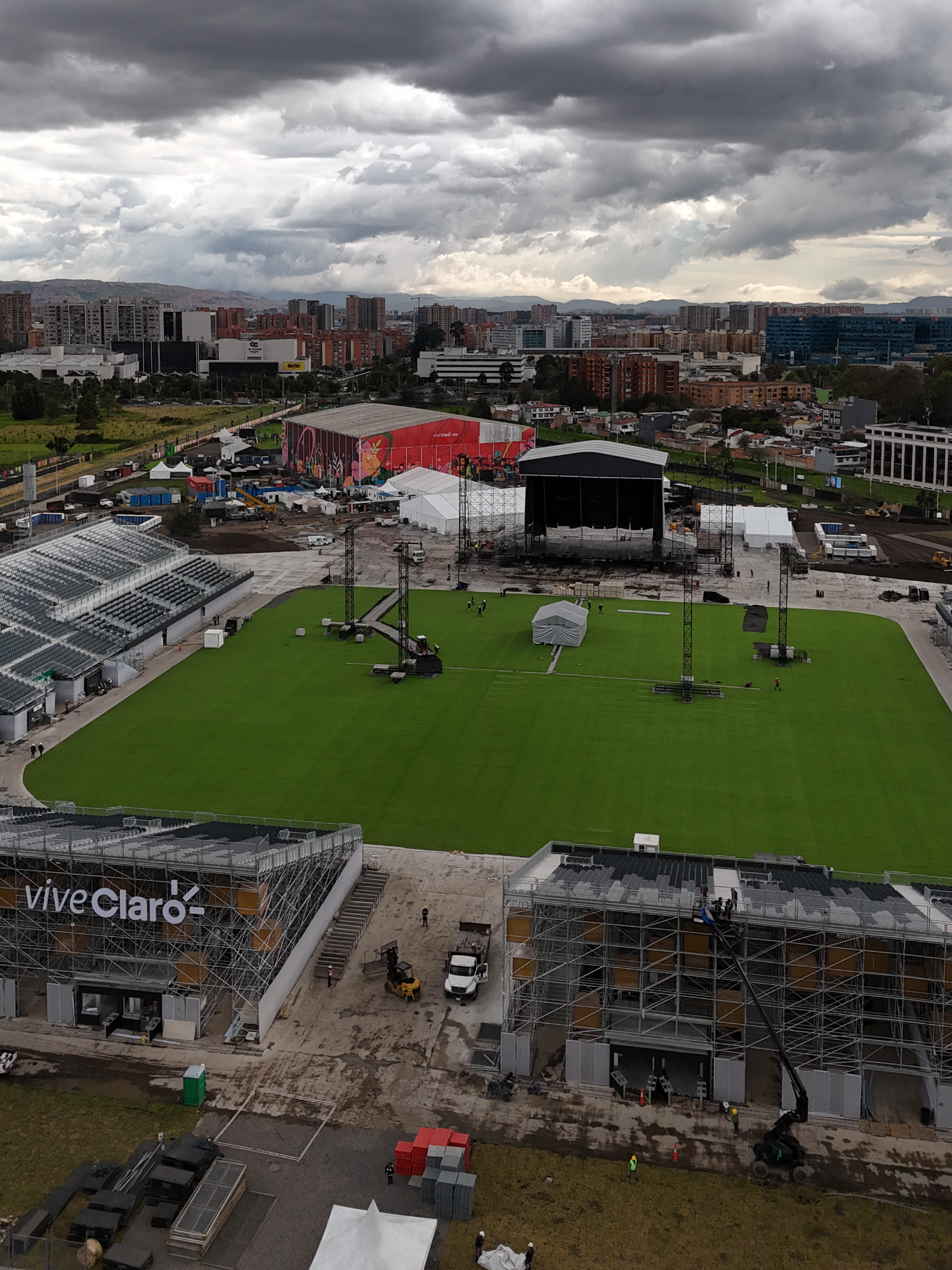 Así es el Vive Claro, ingresos, vistas de cada localidad y mejores sitios para comprar la mejor entrada, parqueaderos y muchos más detalles del nuevo escenario para Colombia ¿qué les parece? #viveclaro #viveclarodistritocultural #bogota #concierto