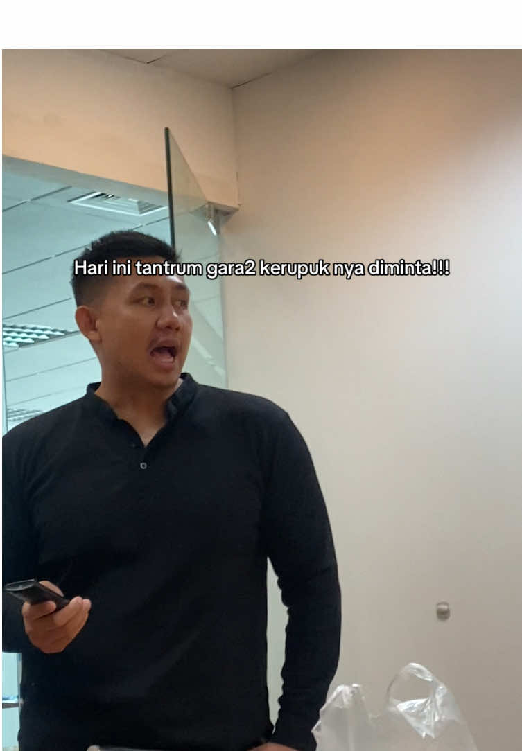 Edisi tantrum hari ini gesss #officelife #officehumor #officetok #office #corporatelife 