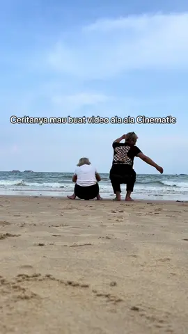 Gabut modal hape doang 😂 #benuapatra #benuapatrabeach #cinematic #balikpapanbeach #couple 
