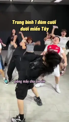 Buổi tập concert Em Xinh ❌. Đám cưới miền Tây ✅ #emxinhsayhi #thoyeuoi_ 