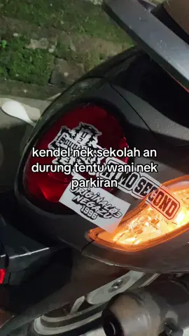 🗿