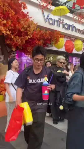 GH: chồng ơi !  Duy: sao lại ở đây zồi =)))))  