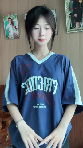 Mấy nhỏ nhìn bánh bèo nhưng gu nhạc kiểu(áo lớp @Áo Lớp Uniform )#xh 