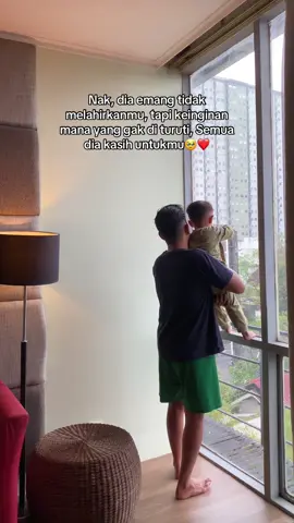 Terimakasi Papa selalu meng 'iya' kan semuanya❤️🥰 @Fahri Darmawangsa  #quotestory #anaklanangku #keluargabahagia #foryoupage #fypシ゚ 
