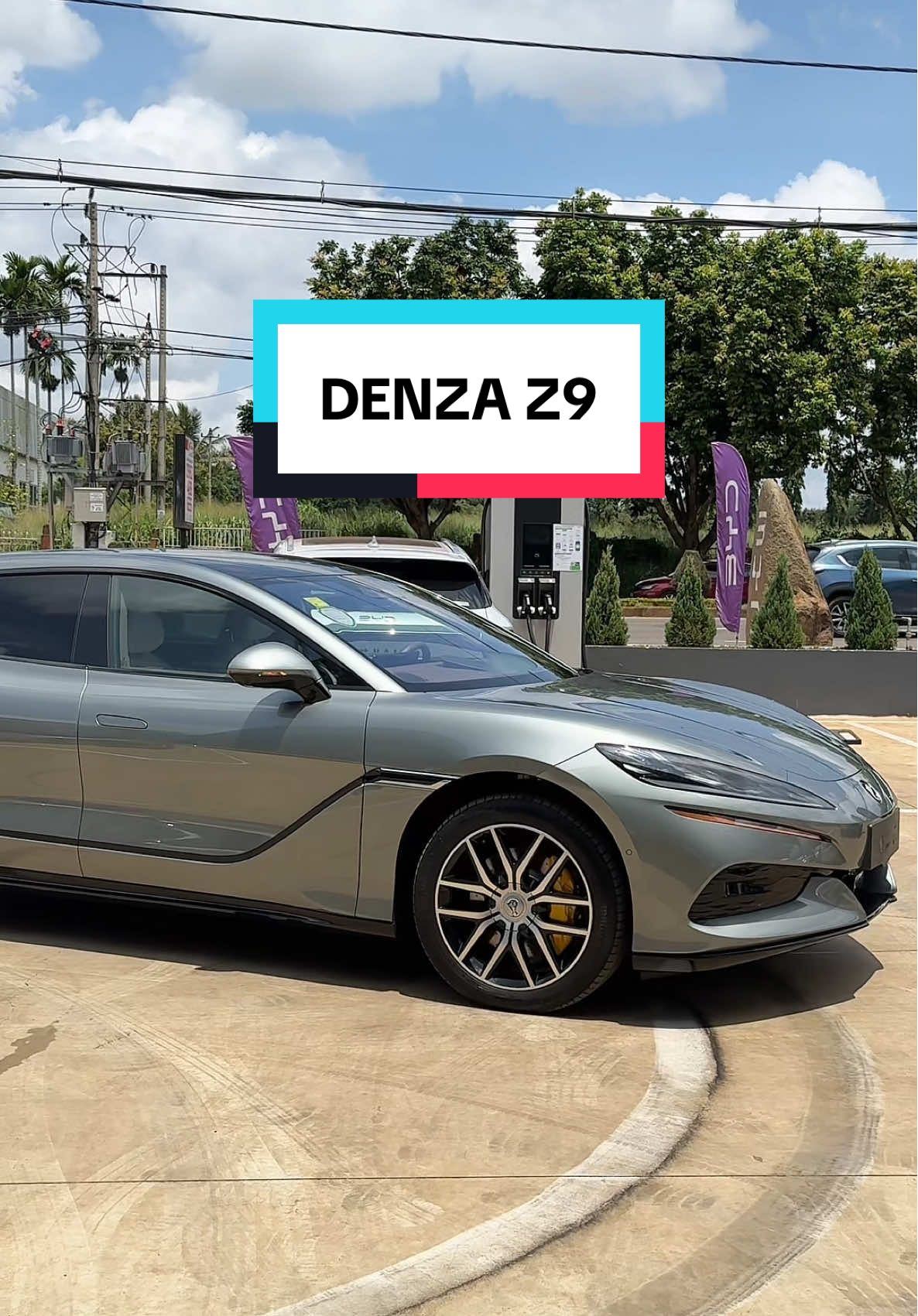 DENZA Z9 tự đỗ xe khi không có người ngồi trên xe. Trải nghiệm tính năng này tại Sự kiện TechNology Week ngày 23,24 tại Quảng Trường 10/3 DakLak 🚗 #nhuquynhbyddaklak #byddaklak #laithuxebyd #yangwangu8 #denzaz9 