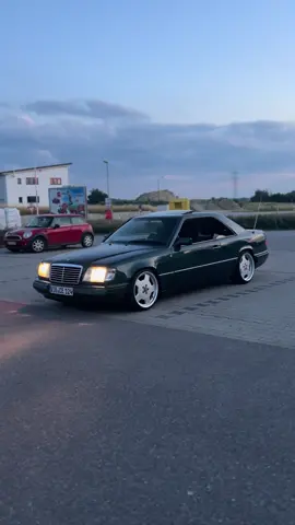 Old love  #foryou #mercedes #car #coupe #w124 