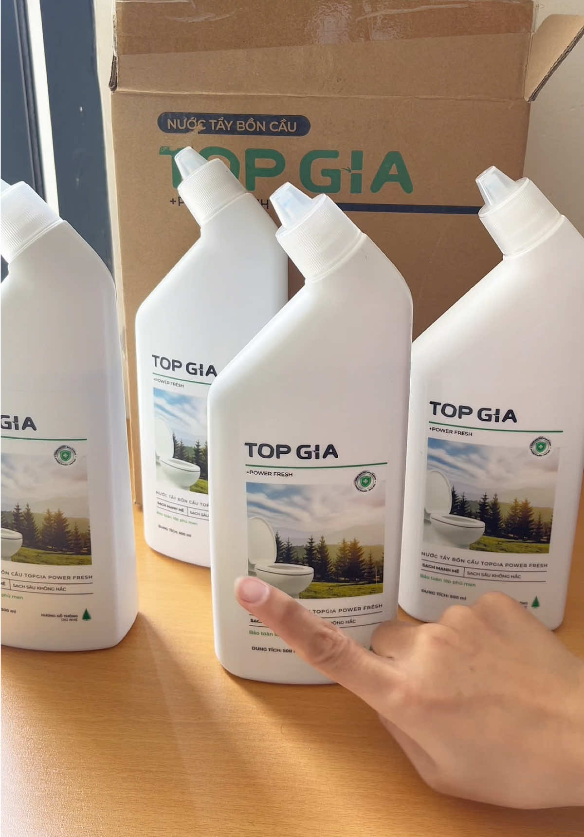 Trả lời @Mẹ ba con review Tẩy bồn cầu Topgia Hương gỗ thông #tayboncau #tayboncautopgia #topgia #giadungnhabap93 