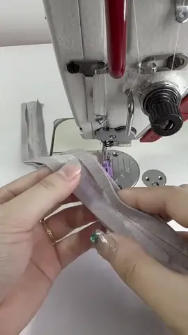 #sewingtips #sewingmachine #buttonhole 