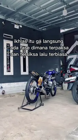 ikhlas itu bohong semua hanya terbiasa. #sad #galaubrutal #foryou #fyp #sleepengine 