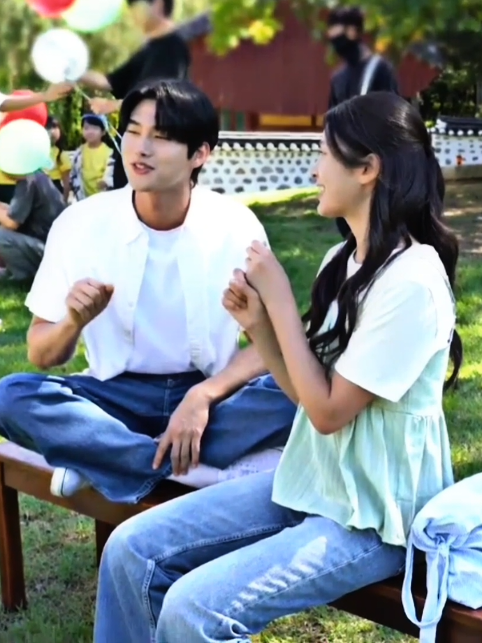 ga didepan layar, ga di belakang layar. sama-sama gemes interaksinya #ohyeju #hongmingi #behindthescene #couple #loveyourenemy 
