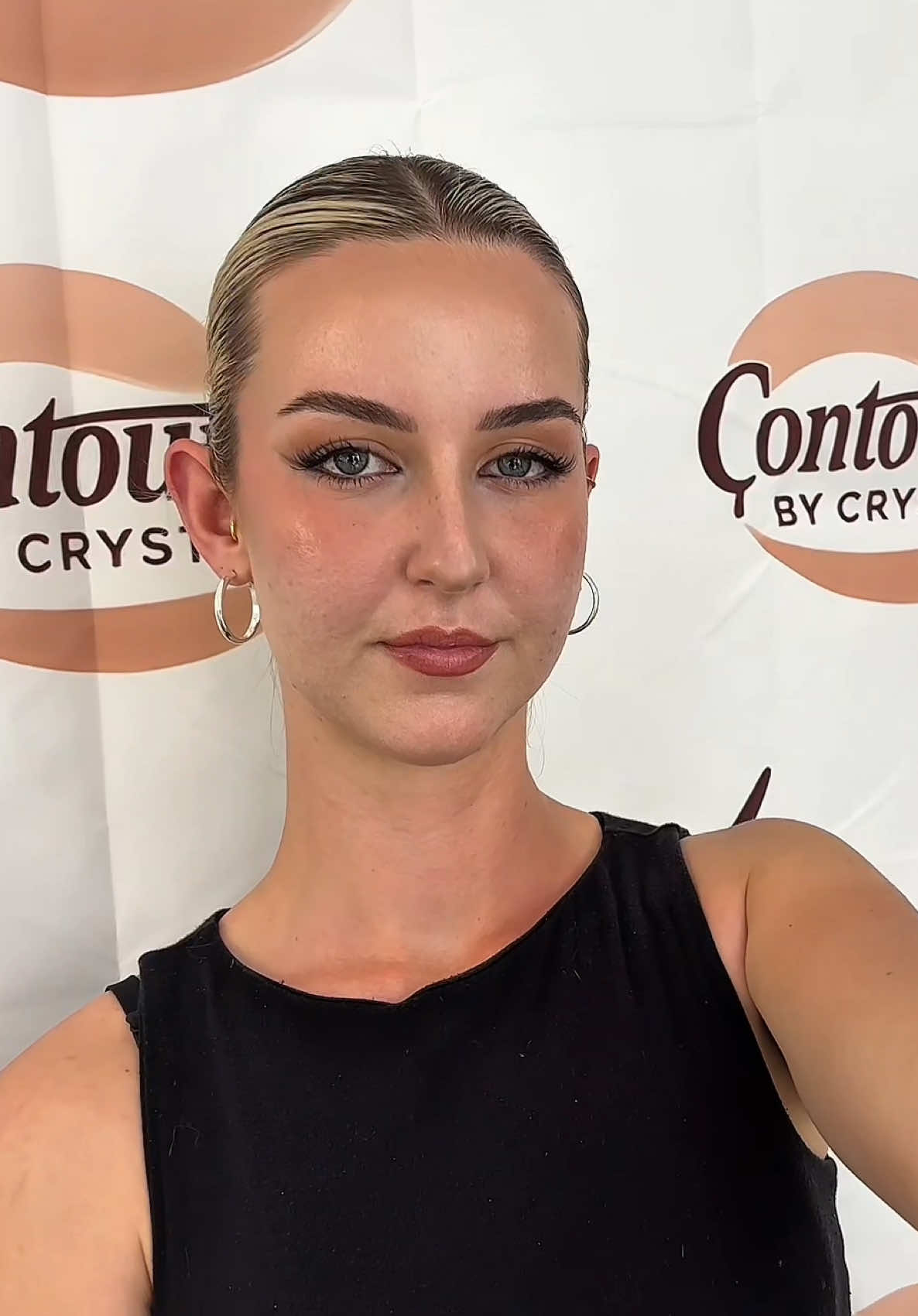 Contoured by Crystal is officially here 💋 Luxury makeup artistry in Cairns specialising in soft glam, bridal, and event makeup. Follow along for glowing transformations, beauty inspiration and all things glam ✨ #CairnsMakeupArtist #AussieMUA #SoftGlam #MakeupTransformation #glowymakeup 