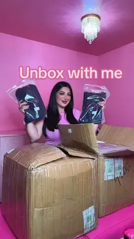 When that new shipment lands and you already know it’s about to be gone fast 😅🔥 💖 Double compression 💖 Colombian quality 💖 Sizes for every body Tag your surgery sis or gym bestie who NEEDS this 👇 #faja #fajas #tricities #seattle #postop #waistrainer #snatched #fyp #viral #fyppppppppppppppppppppppp 