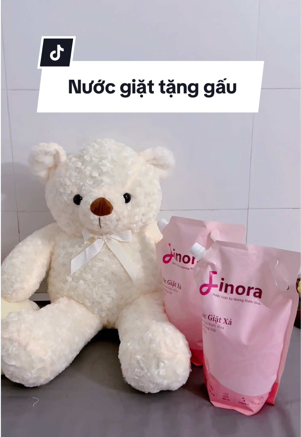 Nước giặt tặng gấu nè mấy bà, nước giặt thơm lắm luôn #finoravietnam #nuocgiathuongnuochoa #nuocgiattanggau #nuocgiatfinora #xh 