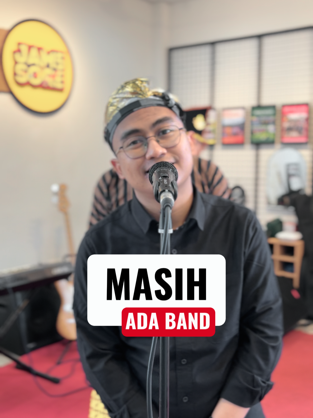 Masih - Ada Band (Cover Estafet Jam5sore) #cover #masih #adaband #coversong #karaoke #estafet #jam5sore #fypシ゚ #fyppp #adat #budayaindonesia #stand #17agustus #merdeka