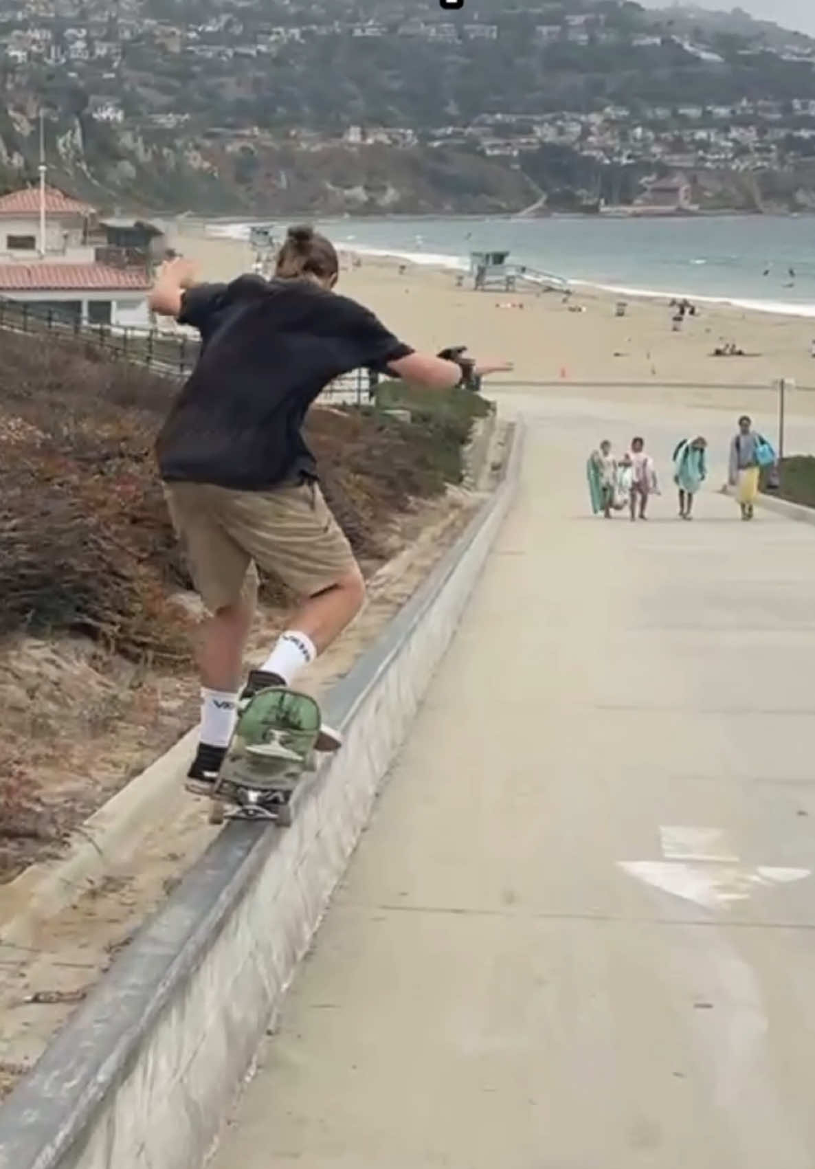 Old habits die hard 😂 . #Skateboarding 