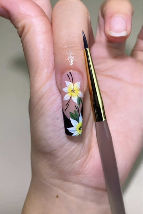 วันนี้จะมาสอนวาดดอกไม้ค่ะ🌼🌼#nail #nailart #nailsartvideos #nailtech #naildesigns 