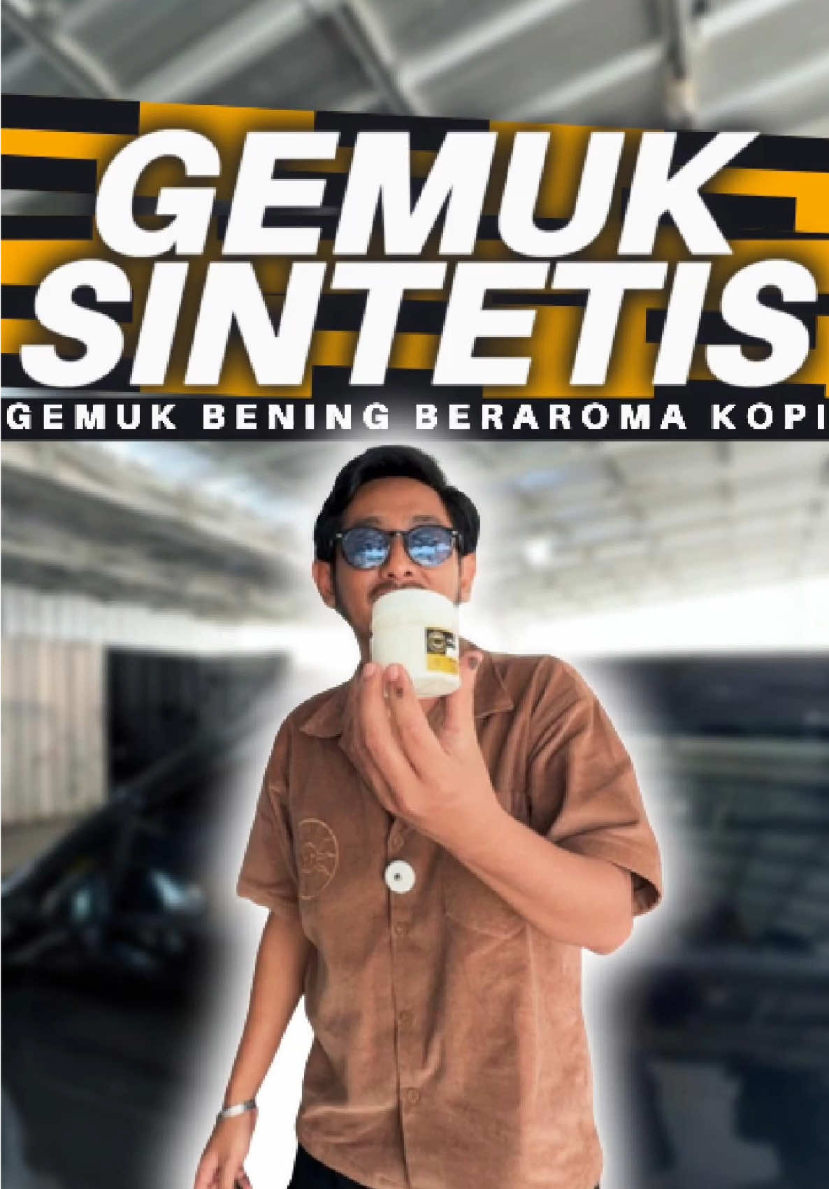 Gemuk bening beraroma kopi hanya milik garasi agan. untuk hidrolik bagasi mobil, engsel jendela, engsel pintu, dan yang lainnya #gemuk  #pelumas  #gemuksintetis 