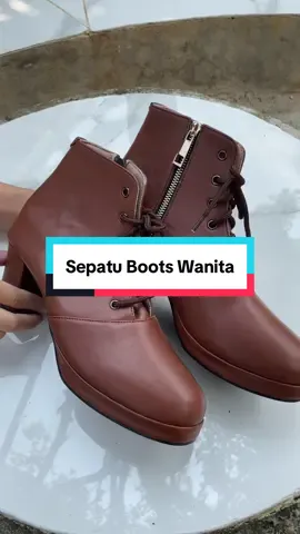 Sepatu boots wanita, double heels, pake seleting & tali sepatu #sepatuboots #bootseason #koreanboots #koreanboots #womanshoes 