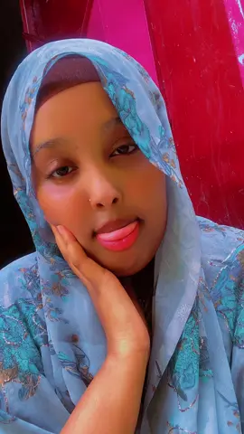 Maanto kle aabahy aad baan ugu bahanhy wlhy Alleh haku naxaristo wax walpa I ahayed darbi wayn i ahyed😫😭