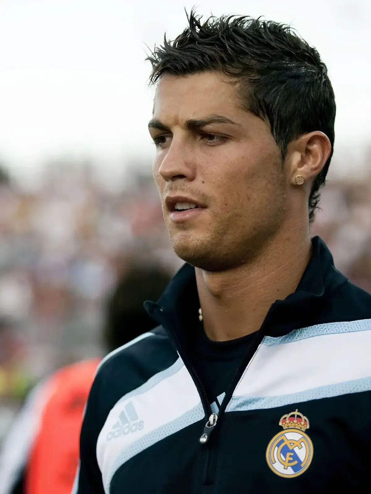 Cristiano Ronaldo’s legendary football journey began at Sporting CP in 2002. His explosive talent soon caught the attention of Manchester United, where he moved in 2003 and became a global star, winning the Premier League and the UEFA Champions League. In 2009, he made a historic transfer to Real Madrid, where he spent nine unforgettable years, scoring over 450 goals and winning multiple titles including four Champions Leagues. In 2018, he joined Juventus, continuing his dominance in Serie A. He returned to Manchester United in 2021 but left in 2022 after a high-profile fallout. Since 2023, he has been playing for Al Nassr in Saudi Arabia, continuing to inspire and break records even in 2025. Throughout his career, Ronaldo faced the best of the best. His most iconic rival is Lionel Messi, but he also played intense matches against stars like Zlatan Ibrahimović, Neymar, Mbappé, Ronaldinho, Sergio Ramos, Van Dijk, Drogba, and Lampard. Off the pitch, Ronaldo shares a strong bond with his older brother, Hugo Aveiro, who once struggled with addiction. Ronaldo supported him through recovery, and today Hugo proudly manages the CR7 Museum in Madeira. Their story is a powerful example of Ronaldo’s loyalty to family and his impact beyond football.