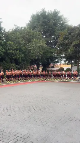 lari sore🤩🙌🏻 #fyp #brimob #brimobuntukindonesia #brigade 