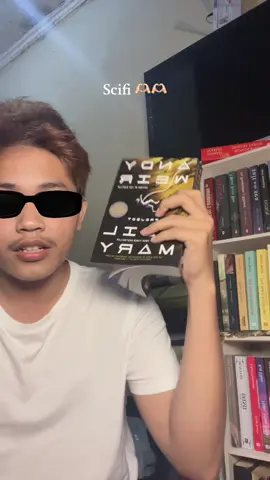 Penonton sisi terang kayaknya bakalan suka sama buku ini. #books #booktokindonesia #BookTok #scififantasy #SerunyaLiburan 