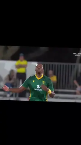 bach gia catch drop #ausvssatodaylivematch #ausvssa #CricketShots #CricketTikTok #kingbabarazam👑🇵🇰 