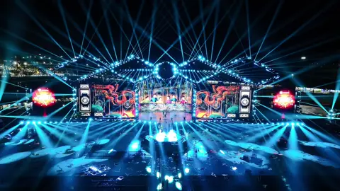 ✨ Toàn cảnh sân khấu đã sẵn sàng - hoành tráng, mãn nhãn, rực rỡ từng khoảnh khắc. 🔥 Countdown đến 8WONDER - hẹn gặp bạn vào tối ngày mai 23.08! 8WONDER trân trọng cảm ơn Nhà tài trợ Kim cương – VinFast, Nhà tài trợ di chuyển độc quyền – Green Future, cùng các đơn vị đồng hành – VietinBank, Vietcombank, BIDV và XanhSM đã tiếp lửa cho hành trình lan tỏa tinh thần Việt, đưa bản sắc dân tộc sánh vai cùng tinh hoa toàn cầu. -------------------- 8WONDER SUMMER 2025: MOMENTS OF WONDER ⏰ 23.08.2025 📌 Trung tâm Triển lãm Việt Nam, đường Cầu Tứ Liên, xã Đông Anh, Hà Nội Vietnam Exposition Center, Cau Tu Lien Street, Dong Anh Ward, Hanoi 🌎 Website: link.vinpearl.com/8WONDERSUMMER2025 #8Wonder #MomentsofWonder #VEC #Hanoi 