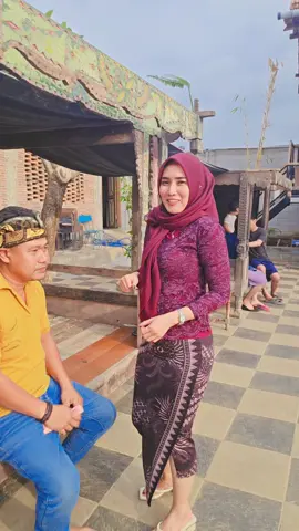 PERNAH ANDA JOGET DI DEPAN COWOK@Fara🌹🌹🌹 