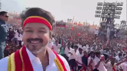Thalapathy 😍❤️ #thalapathy #thalapathivijay #vijay #thalapathyvijay #thamizhagavetrikazhagam #maduraimaanadu #madurai #tvk #tvkvetrimaanadu #beziquestreams 